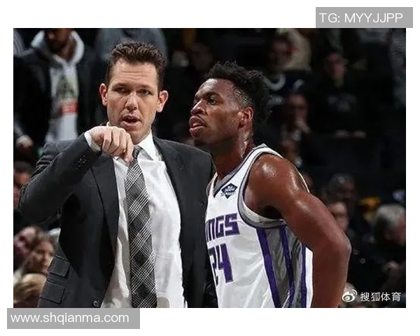 上海篮球队灵活性分析：战术变换与球员适应能力的深度探讨