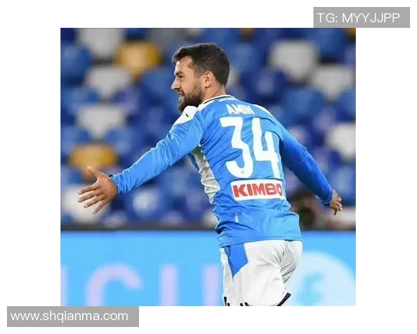 阿明足球：从草根到职业的梦想之路，见证青春与激情的交汇